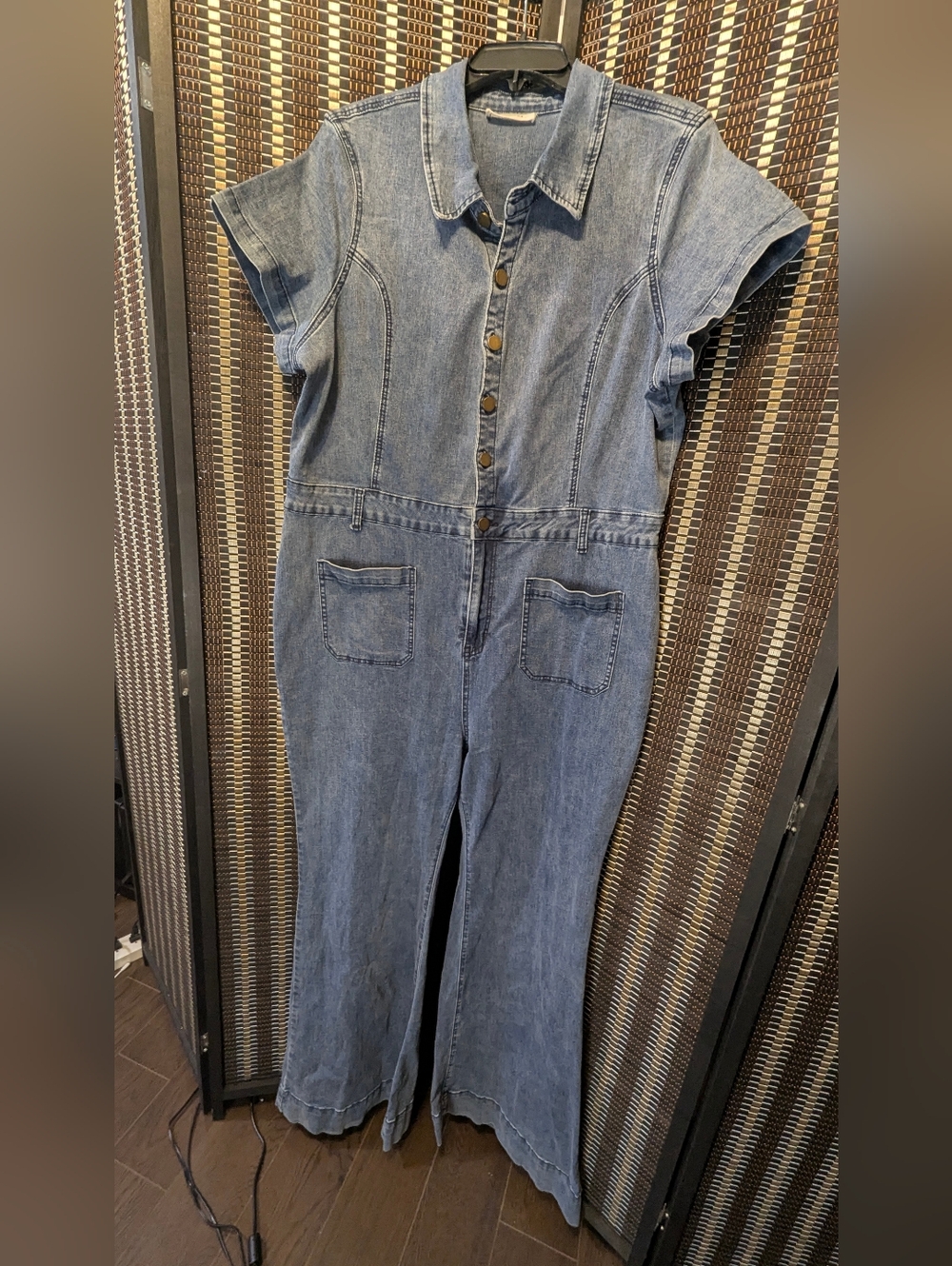 Showpo Silvena Denim Jumpsuit Women’s Short-Sleeve Button-Front - Blue (Sz 16)